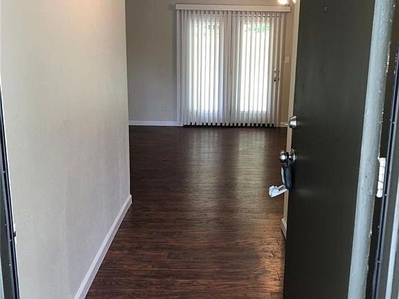 4th image of 414 E Robertson Ave