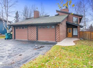 2810 Pelican Dr, Anchorage, AK 99502