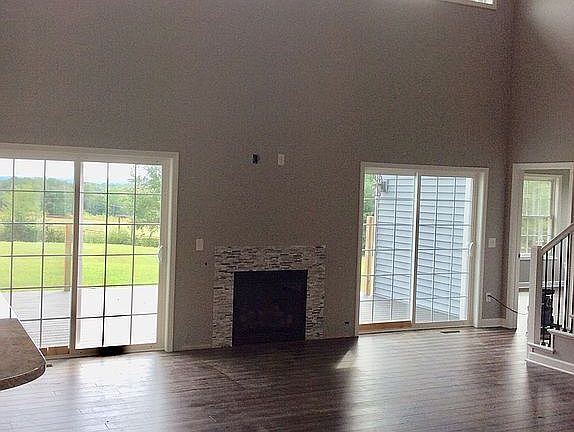 5th image of 5950 S Glenview Dr