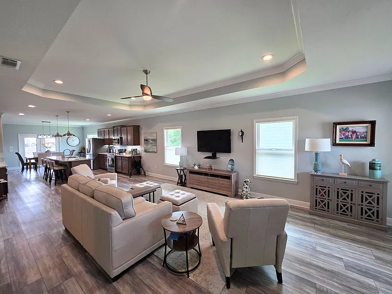 706 Upper Heron Way — Photo 4