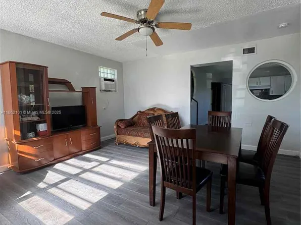 7802 NW 8th Ave, Miami, FL 33150
