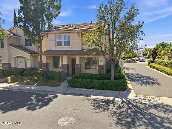 3rd image of 2493 Aurora Ln