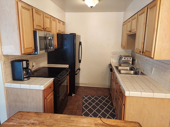 3rd image of 1096 Herbert Ave APT 5