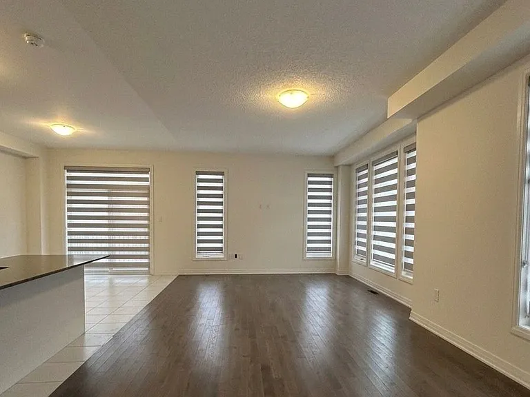 454 Robert Woolner St — Photo 2
