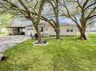 5402 2nd St, Crosby, TX 77532