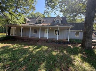 75 Price Dr, Locust Grove, GA 30248