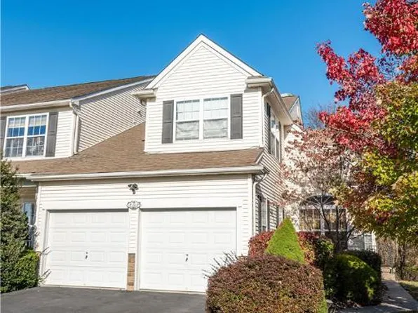 151 Willow Dr, Easton, PA 18045