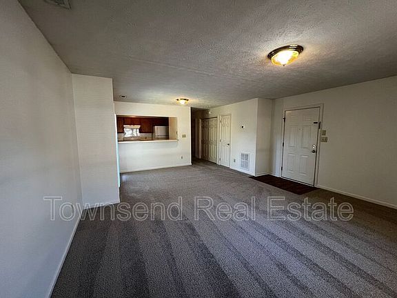 2nd image of 1031-3 Ancestry Dr