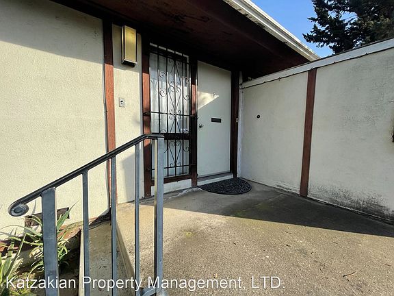 2nd image of 2810 Shimizu Dr