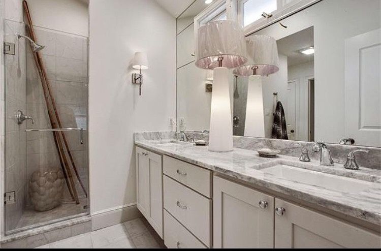 1st image of 5514 Fontainebleau Dr