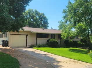 4146 Garvey Dr, Saint Louis, MO 63129