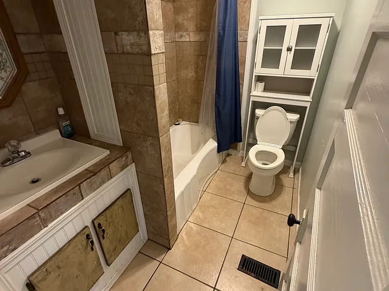 1317 Katherine St NW — Photo 7