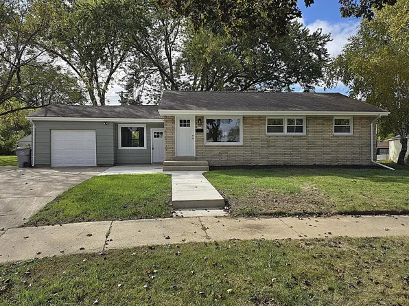 5225 North 106th STREET, Milwaukee, WI 53225