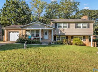 11406 Maplecrest Dr SE, Huntsville, AL 35803