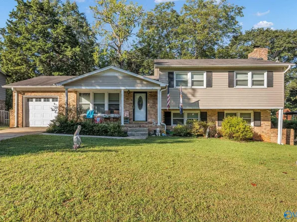 11406 Maplecrest Dr SE, Huntsville, AL 35803