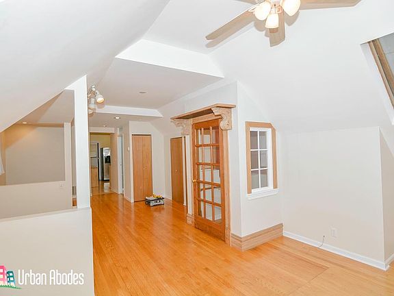 2nd image of 2446 W Thomas St #Ua2f