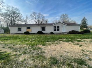 100 Pleasant Ridge Rd, Fairview Heights, IL 62208
