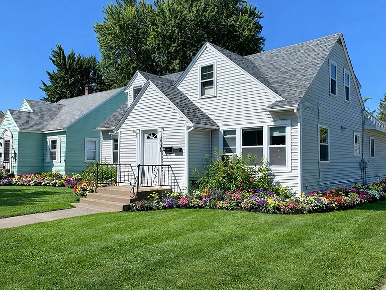 Clean kitchen with ample cabinet storage and functional workspace in this pet-friendly Wausau apartment.