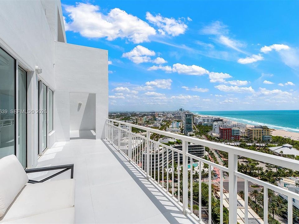 1st image of 400 S Pointe Dr #Penthouse 2502