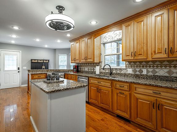2nd image of 5607 Kristy Ln
