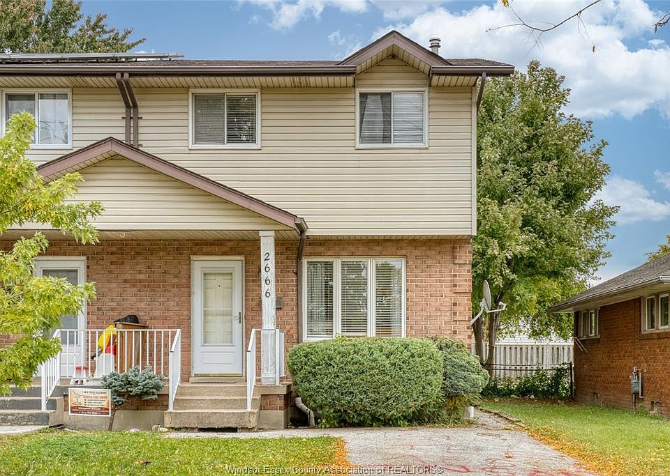 1st image of 2666 Lauzon Rd