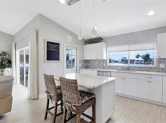 5th image of 851 S Joy Cir