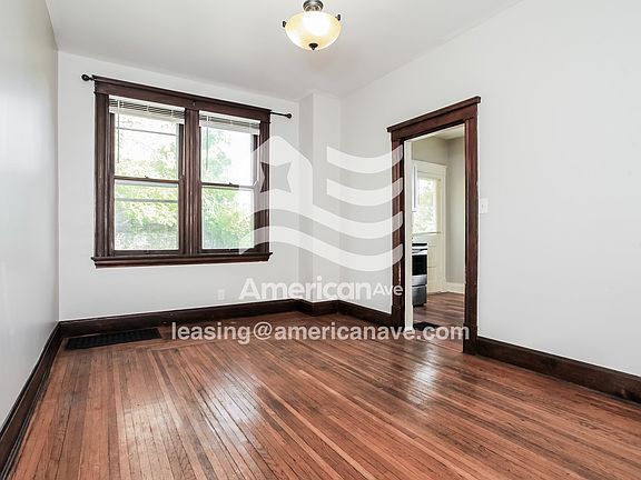 1178950_005_wm_-_living_room_13252751.jpg