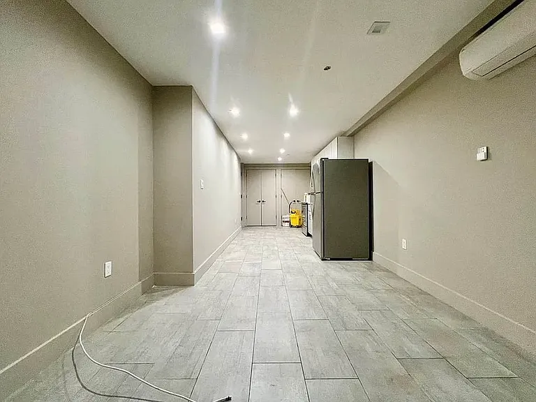 2809 Snyder Ave #B1 — Photo 6