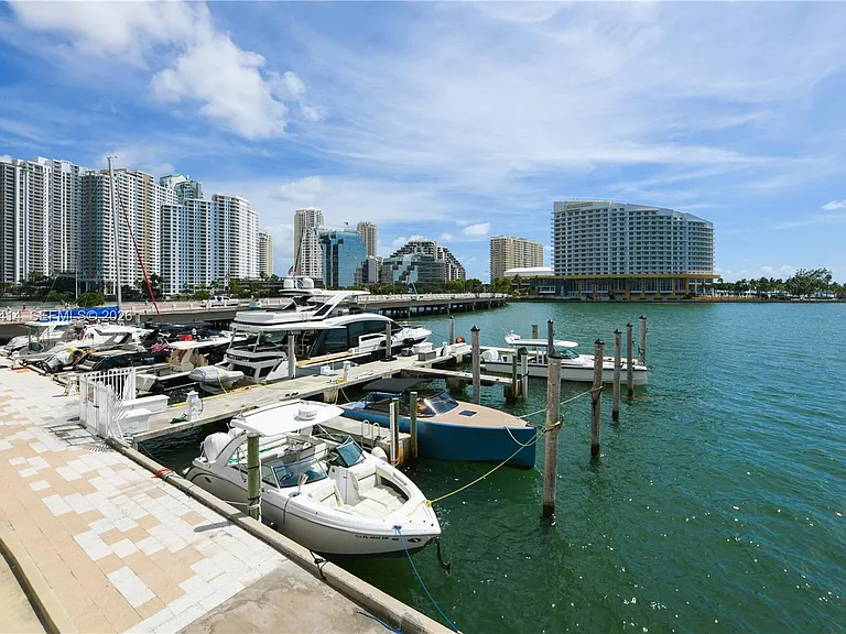 801 Brickell Bay Dr #1462 — Photo 23