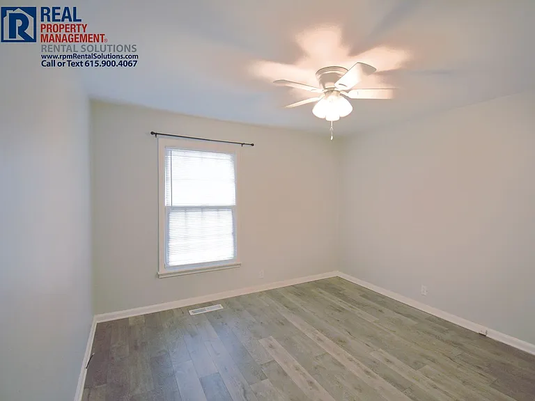 1003 W Clark Blvd — Photo 11