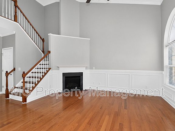 2nd image of 11909 Stratfield Place Cir