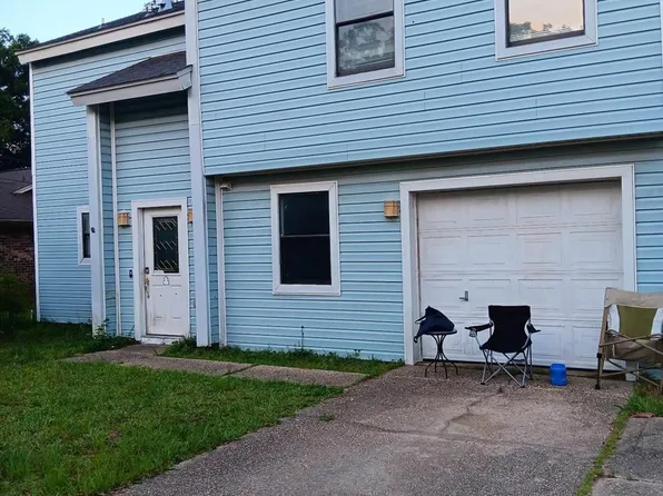 5877 S Somerset Dr, Pensacola, FL 32526