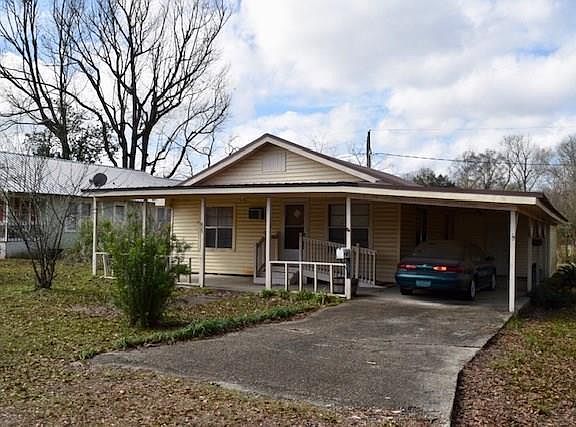 2nd image of 625 Avenue I