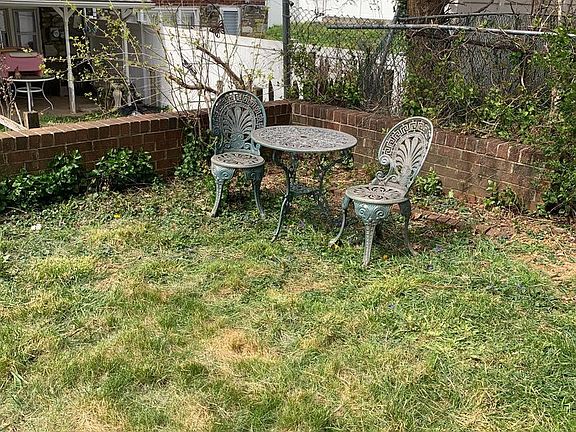 5th image of 3606 Woodhaven Rd