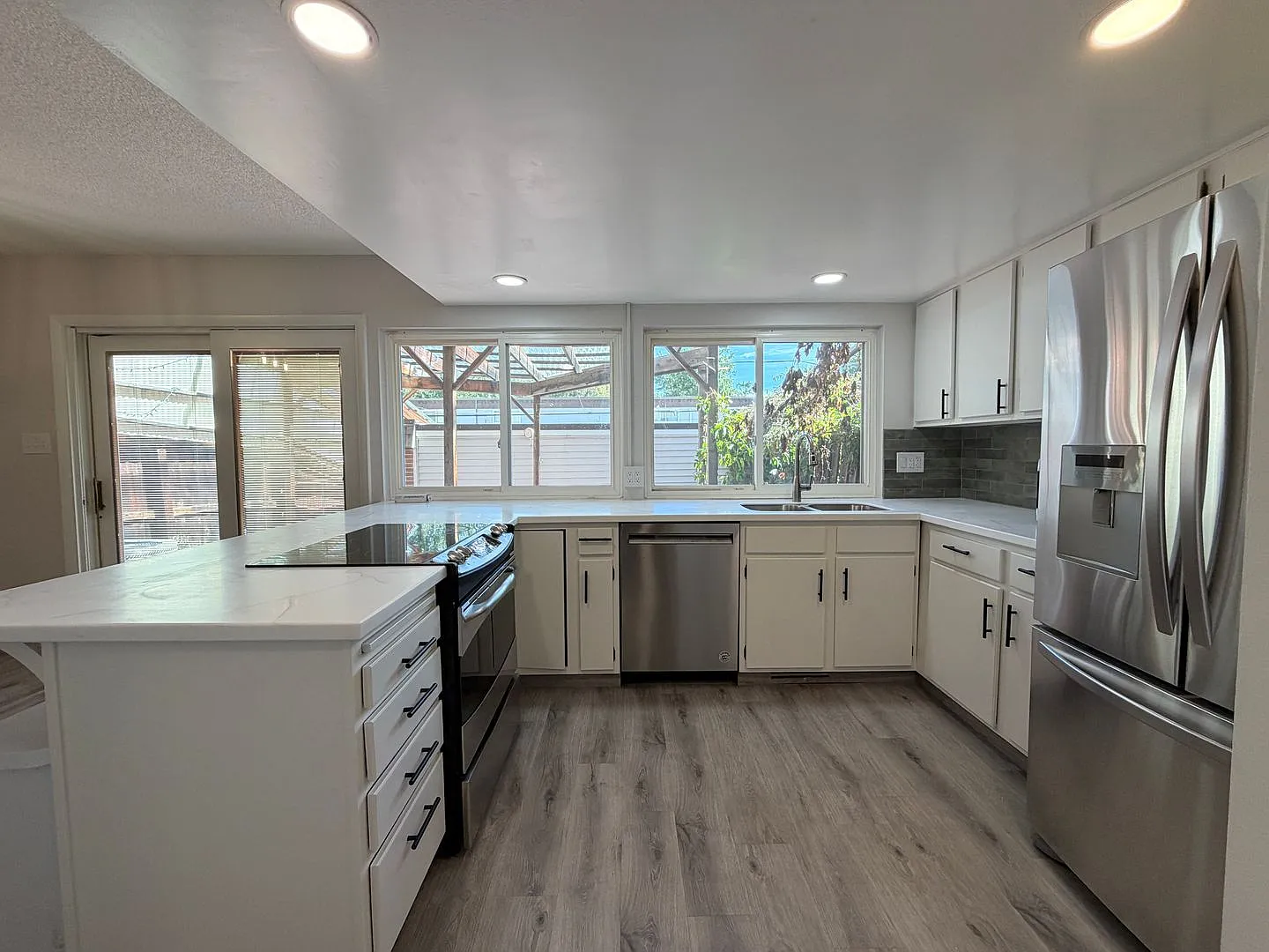 Stunning Upgraded 3-Bedroom Home with Private Patio & Greenbelt Setting — Photo 2