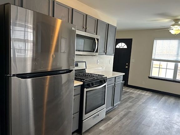 2nd image of 711 Prospect Ave