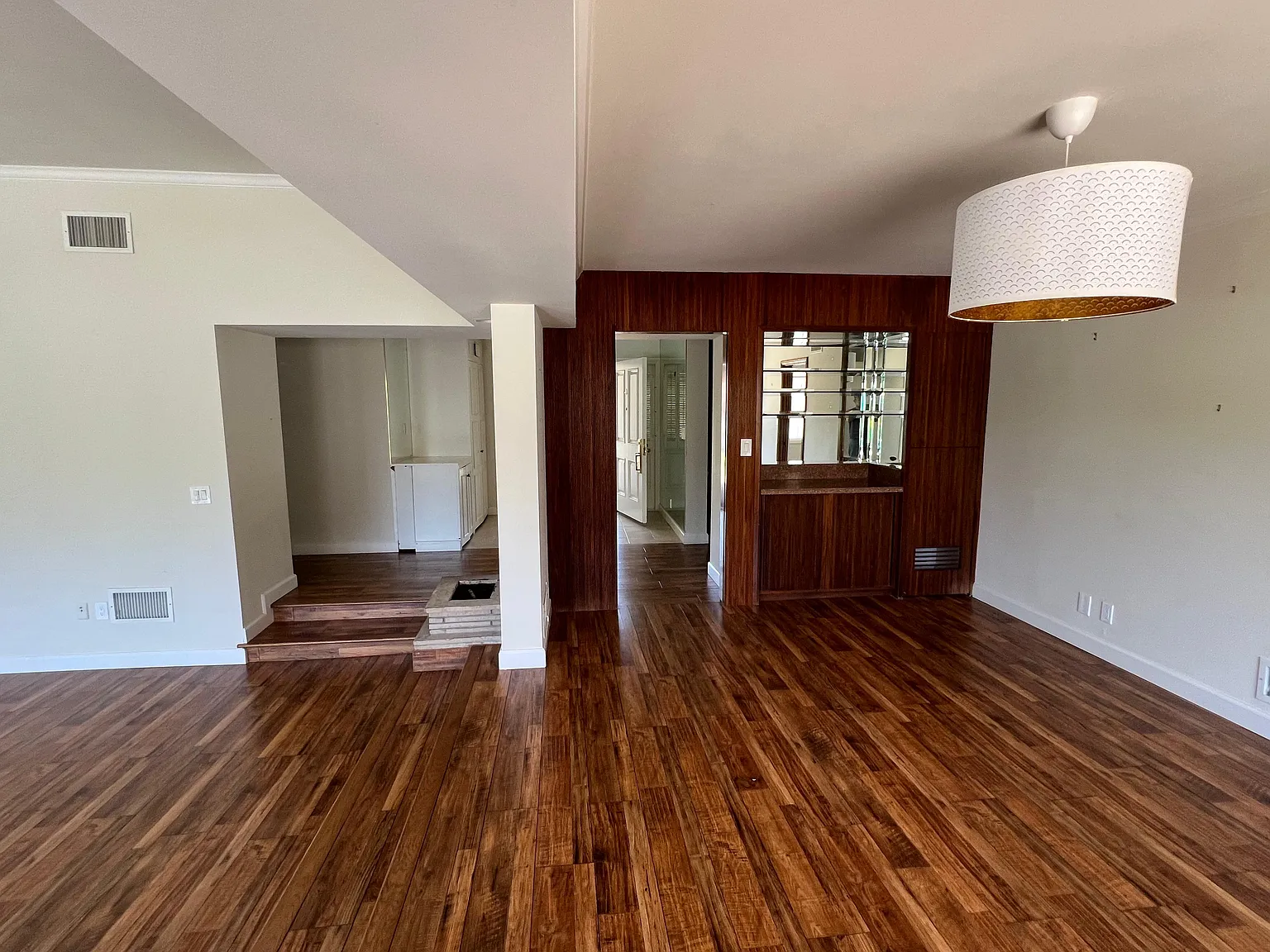 2355 Montecito Dr — Photo 4