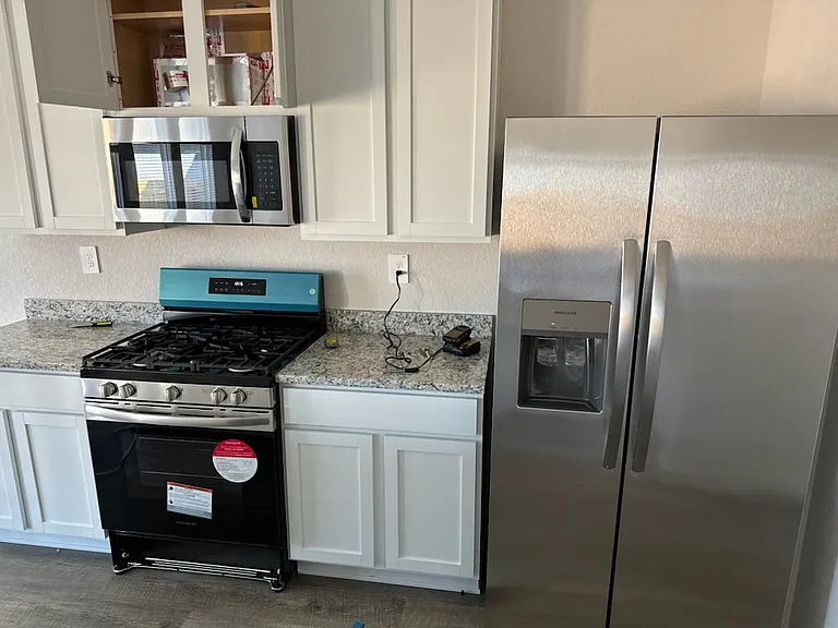 2040 Palmer Pl — Photo 7