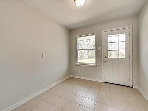 5th image of 6924 Brierfield Dr