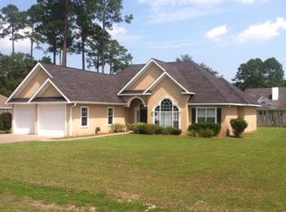 3069 Birchwood Dr, Waycross, GA 31503