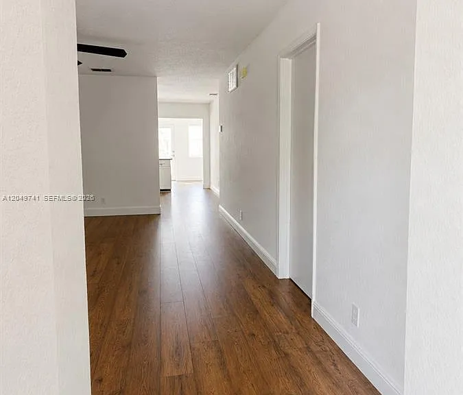 5040 NE 14th Ter #0 — Photo 7