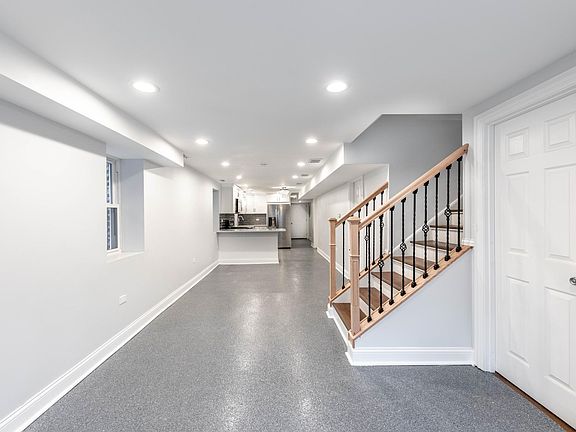 2nd image of 1420 S 49th Ave #Basement