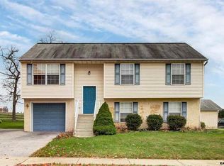 4189 Hillview Ct, Dover, PA 17315