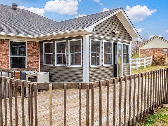 5th image of 112 Blue Hole Rd