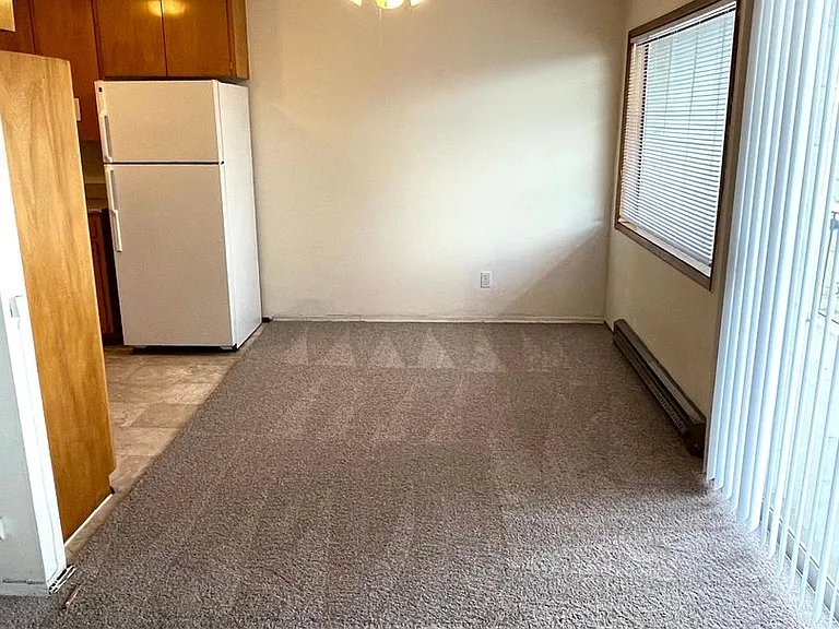 89 N Waverly Pl #E — Photo 15