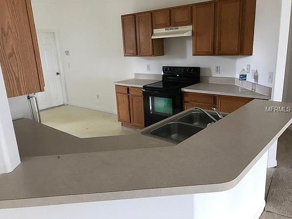 3rd image of 463 Sunset View Dr