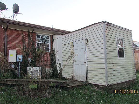 2nd image of 2622 Vonoa Dr