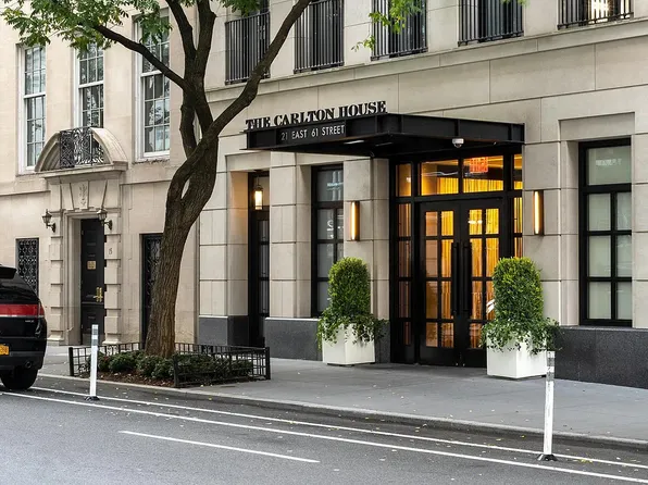 21 East 61st Street image 11 of 12