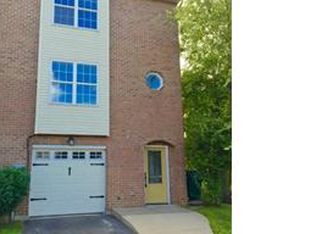 7 Heritage Ln, Easton, PA