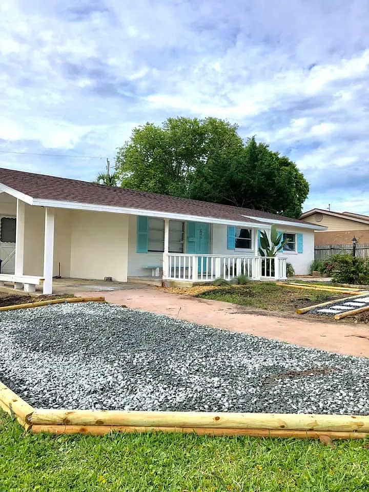 3 bed, 1100 sqft, $2,200 — Photo 4